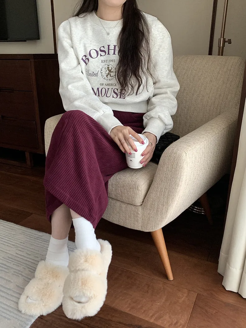 [Korean Style] 2 Color Pearl Embellished Cropped Graphic Sweatshirt